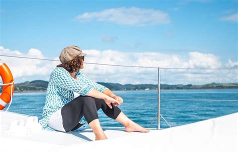 Barefoot Sailing